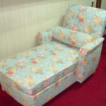 オリジナル・チェア販売予定！