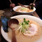 とんこつしお食べて池袋で5時間過ごす