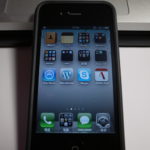iPhone 4 日本のソフトバンク版は、機内モードオン