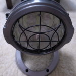 単３電池２本で点灯する大型ＬＥＤ照明：日本人が造った